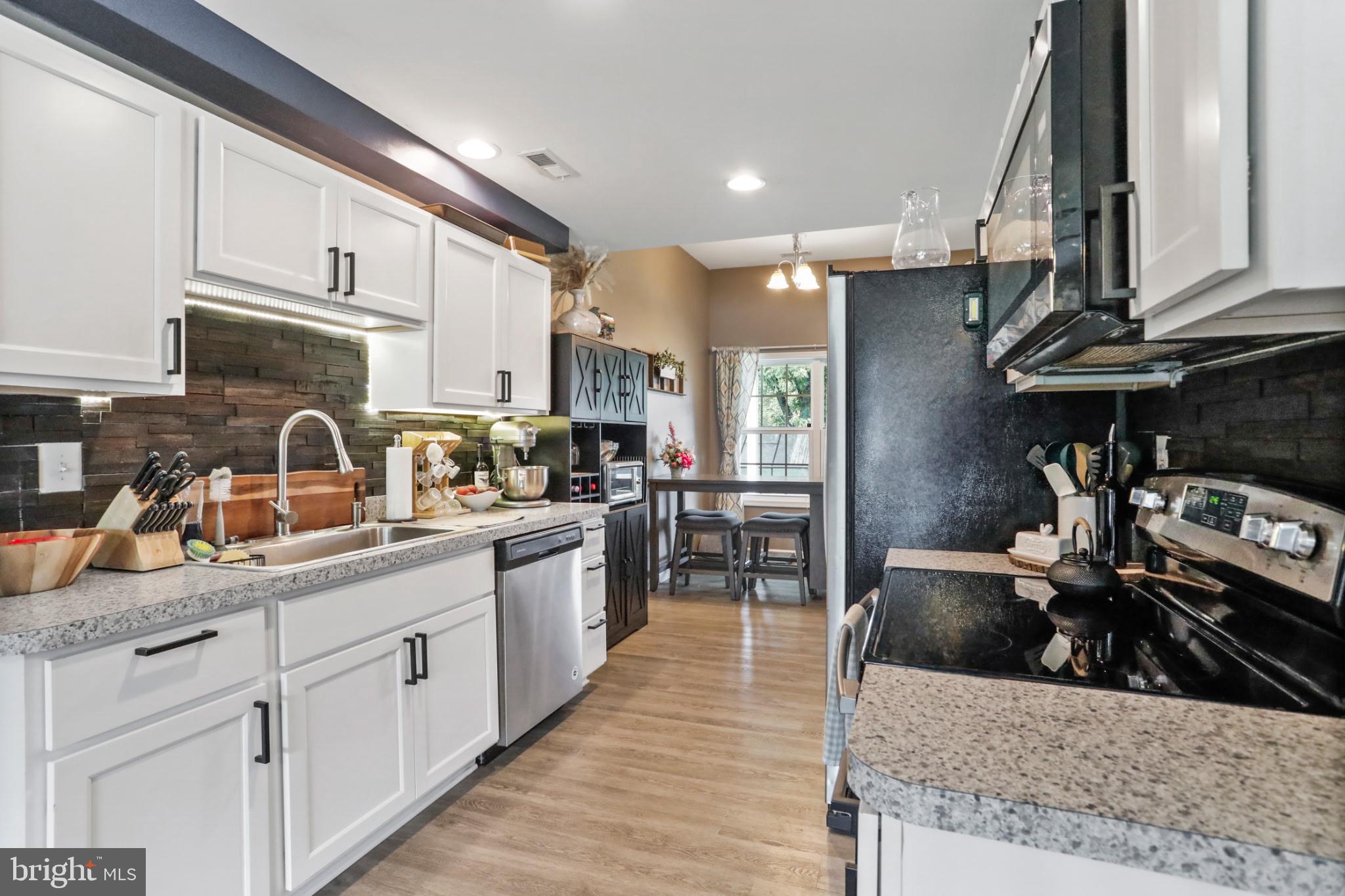 FAIRGROUND HEIGHTS - Residential