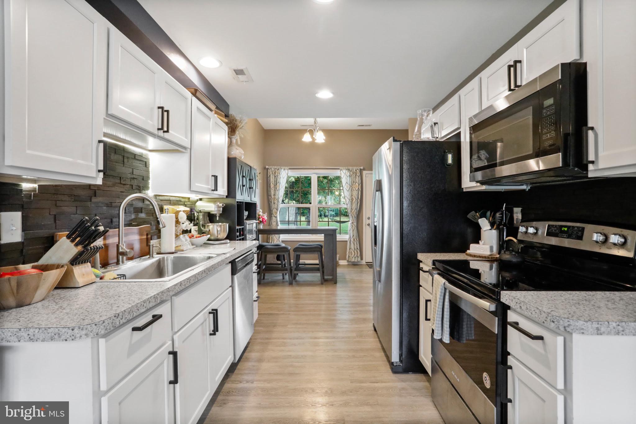 FAIRGROUND HEIGHTS - Residential