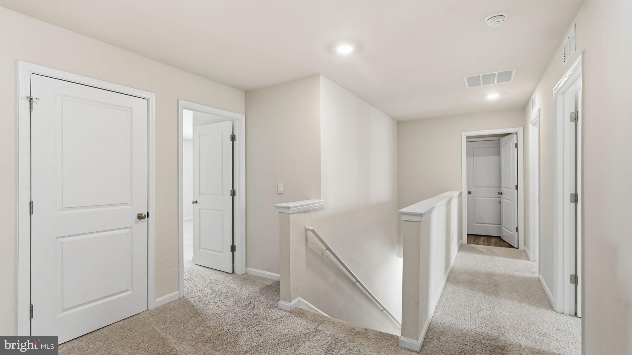 WOOD LANDING ESTATES - Residential Lease