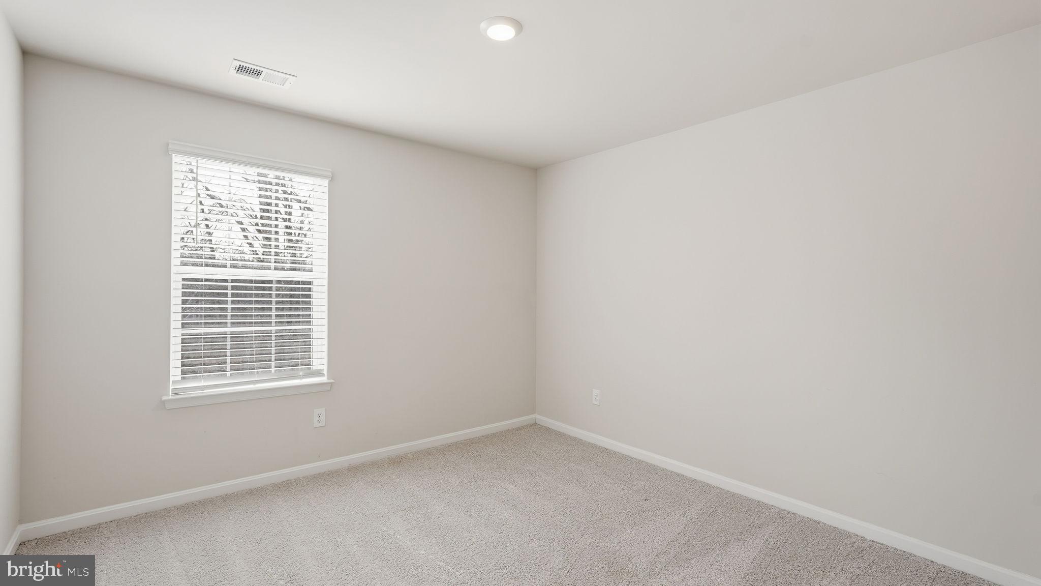 WOOD LANDING ESTATES - Residential Lease