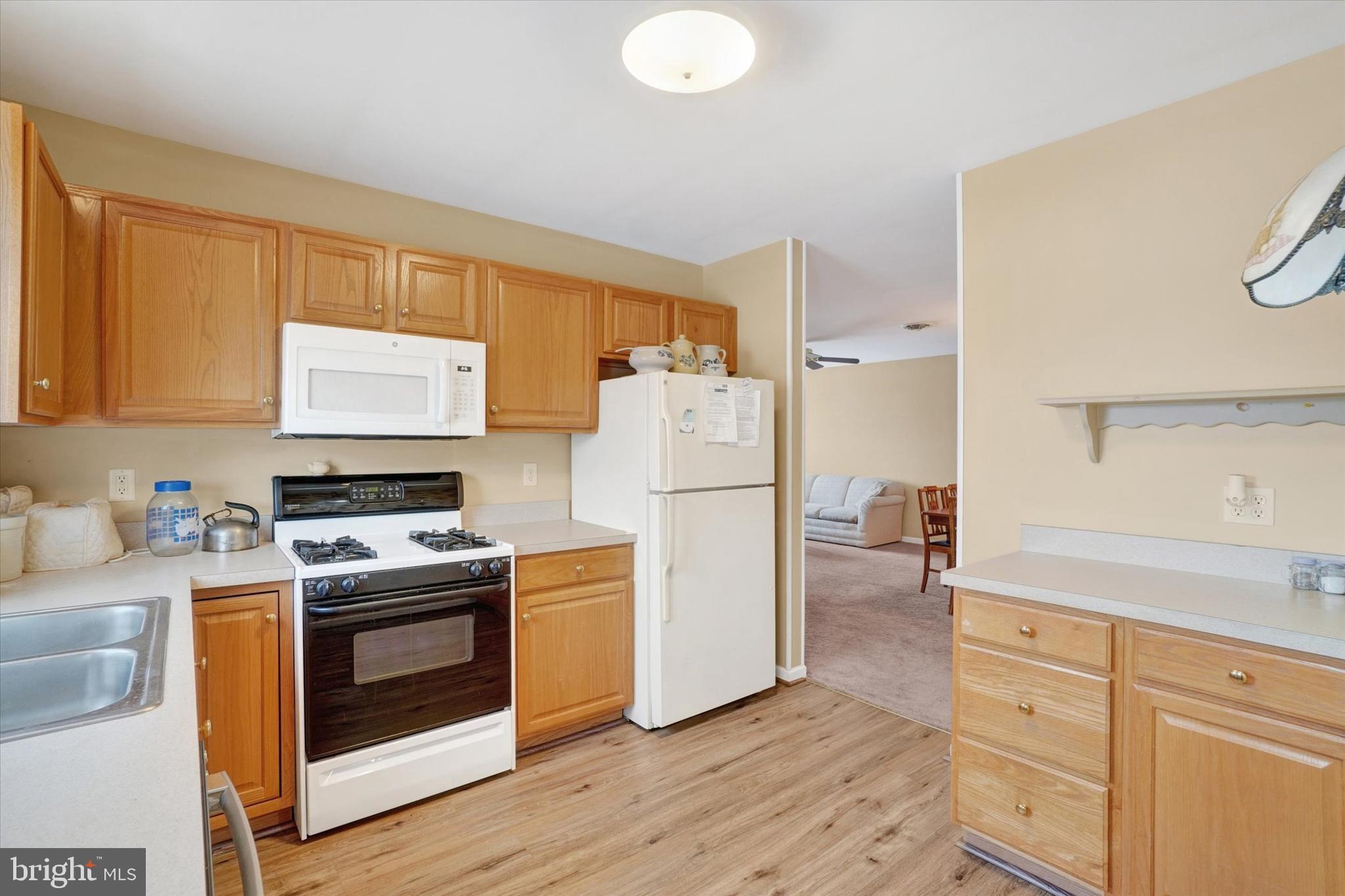 BROOKSTONE - Residential