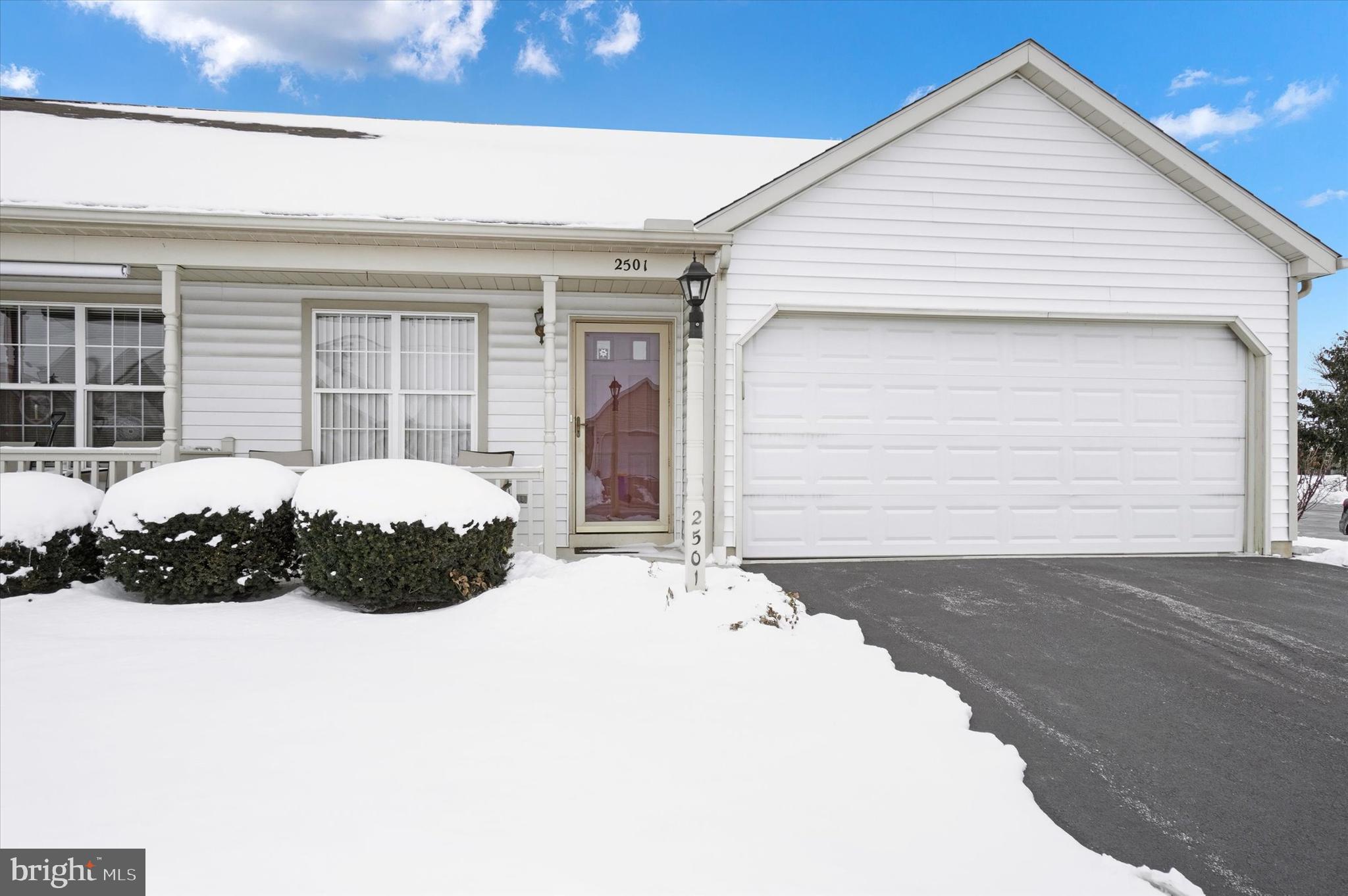 BROOKSTONE - Residential