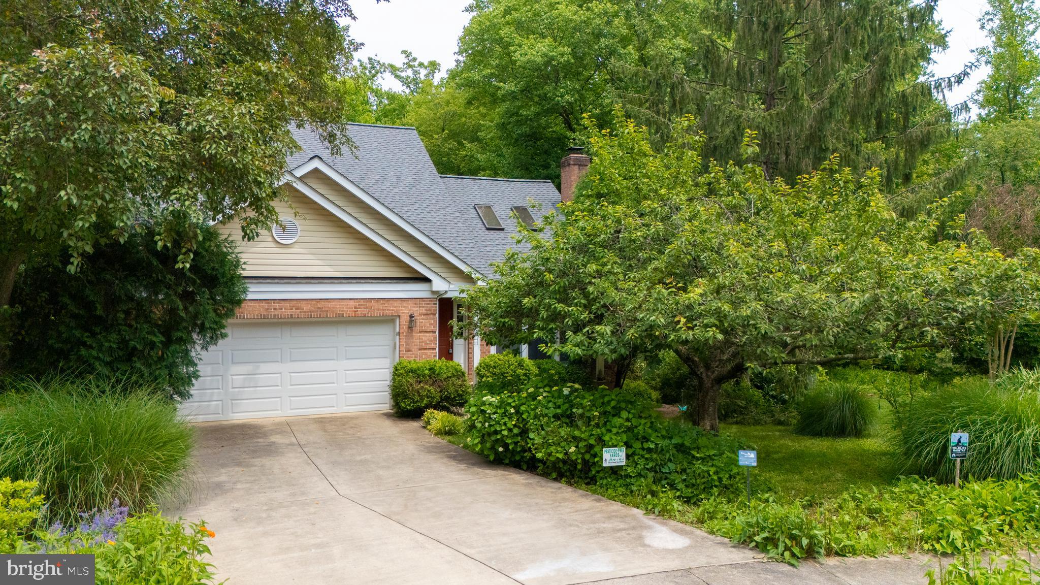 901 ALEXANDRIA COURT