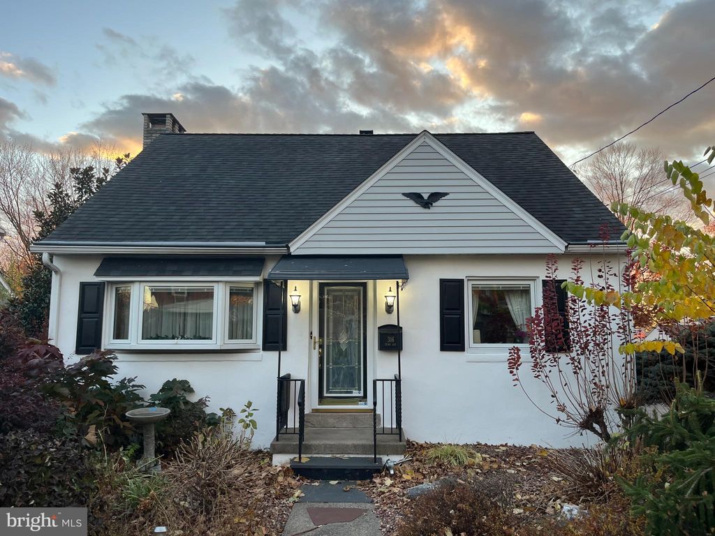 Photo of 316 Penn Avenue, SOUDERTON, PA 18964 (MLS # PAMC2161682)