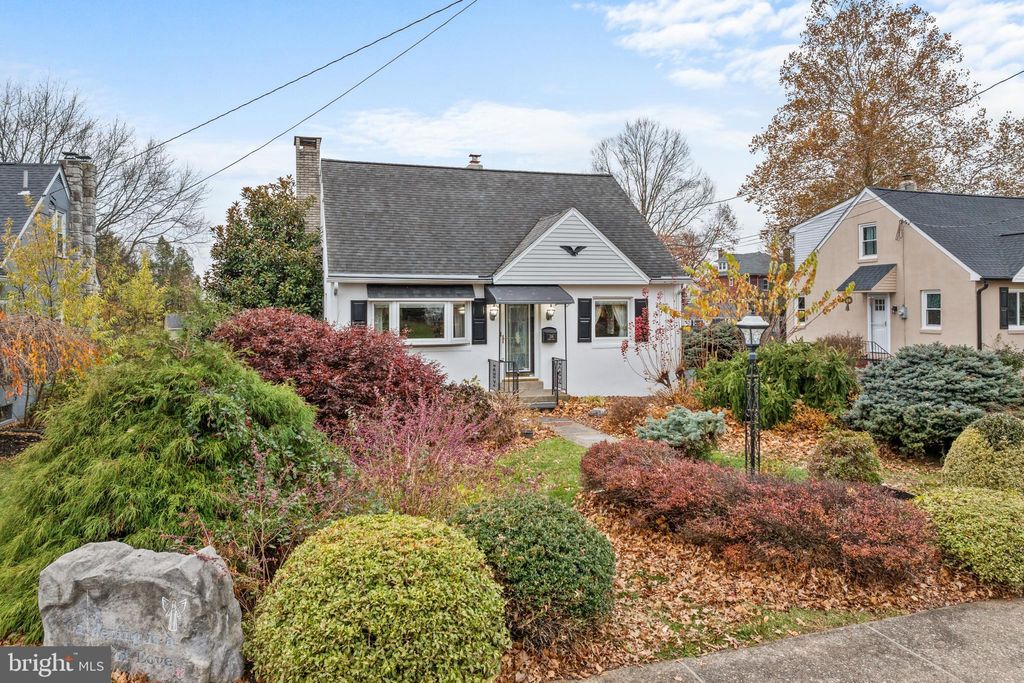 Photo of 316 Penn Avenue, SOUDERTON, PA 18964 (MLS # PAMC2161682)