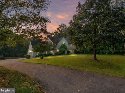 2033 HUNTWOOD DRIVE GAMBRILLS MD 21054