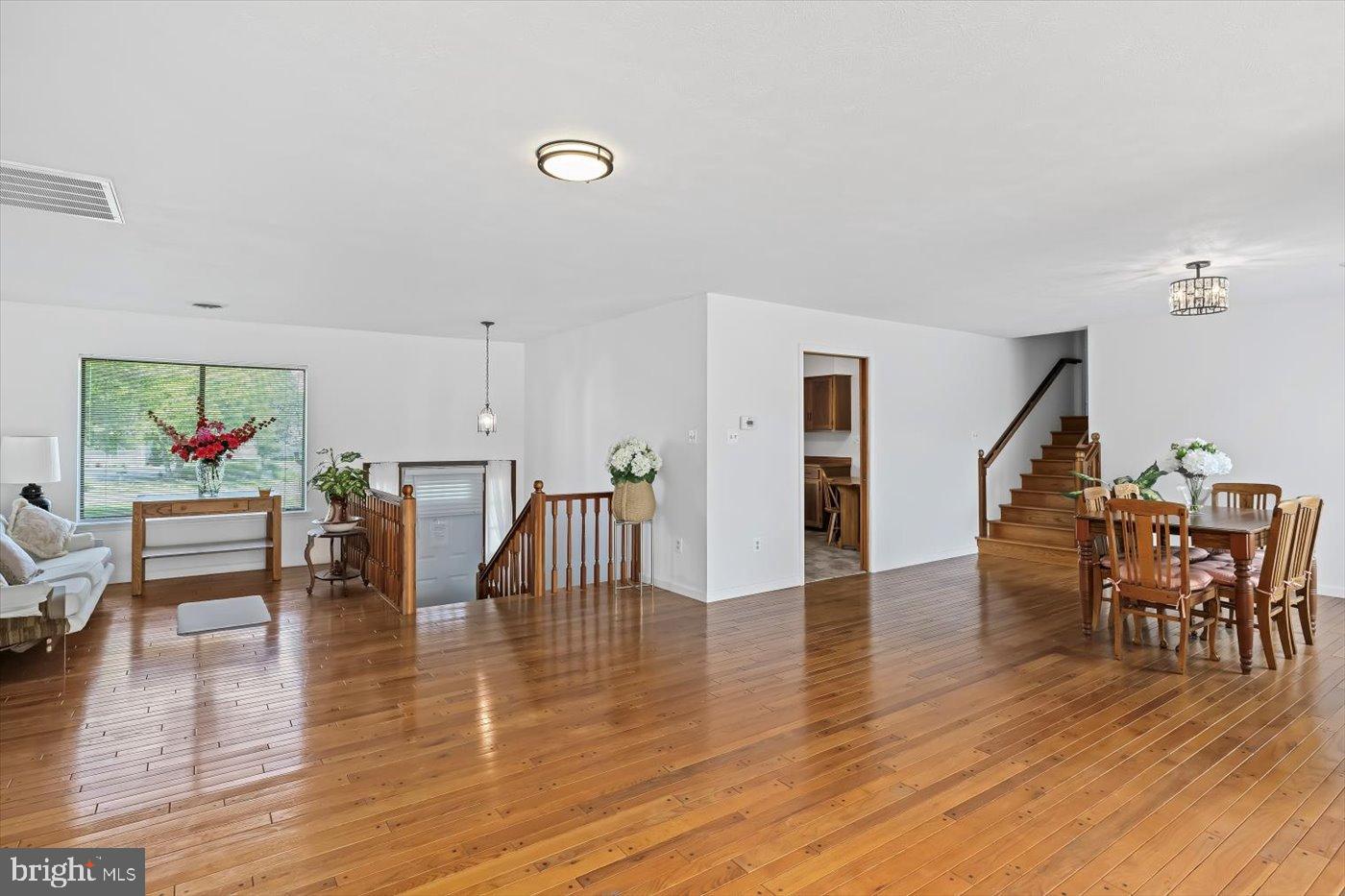 CABIN POINT / GLEBE HARBOR - Residential