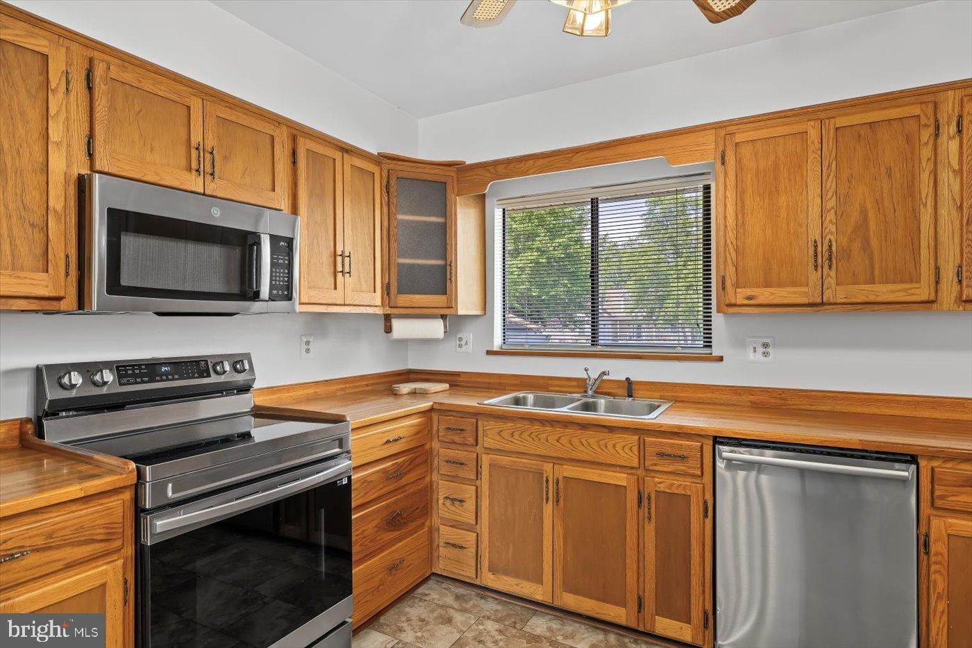 CABIN POINT / GLEBE HARBOR - Residential