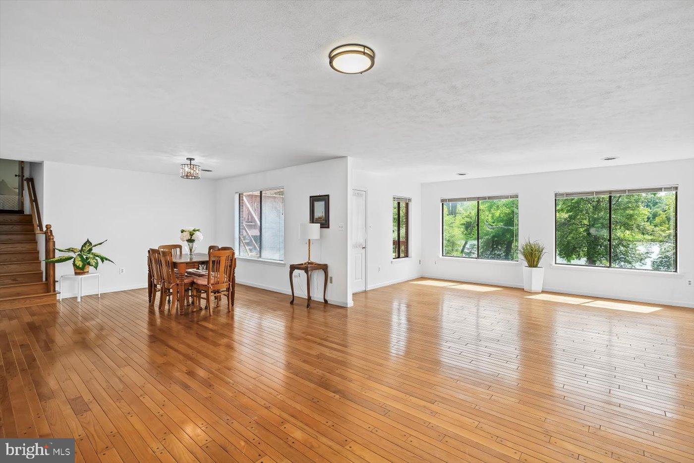 CABIN POINT / GLEBE HARBOR - Residential