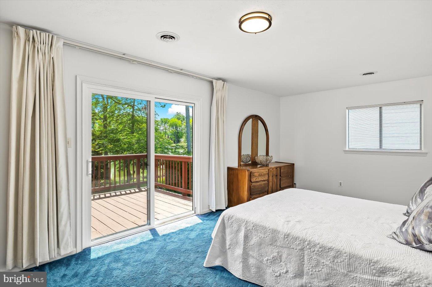 CABIN POINT / GLEBE HARBOR - Residential