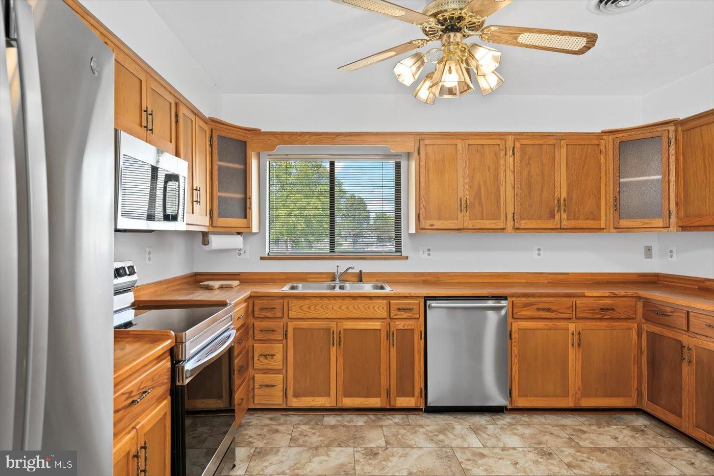 CABIN POINT / GLEBE HARBOR - Residential