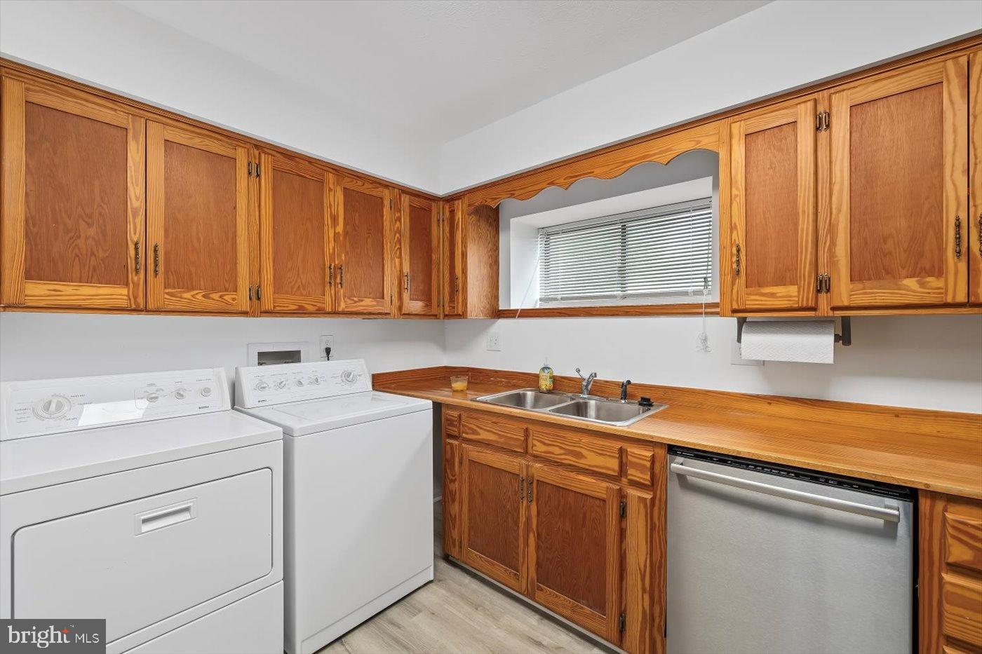 CABIN POINT / GLEBE HARBOR - Residential