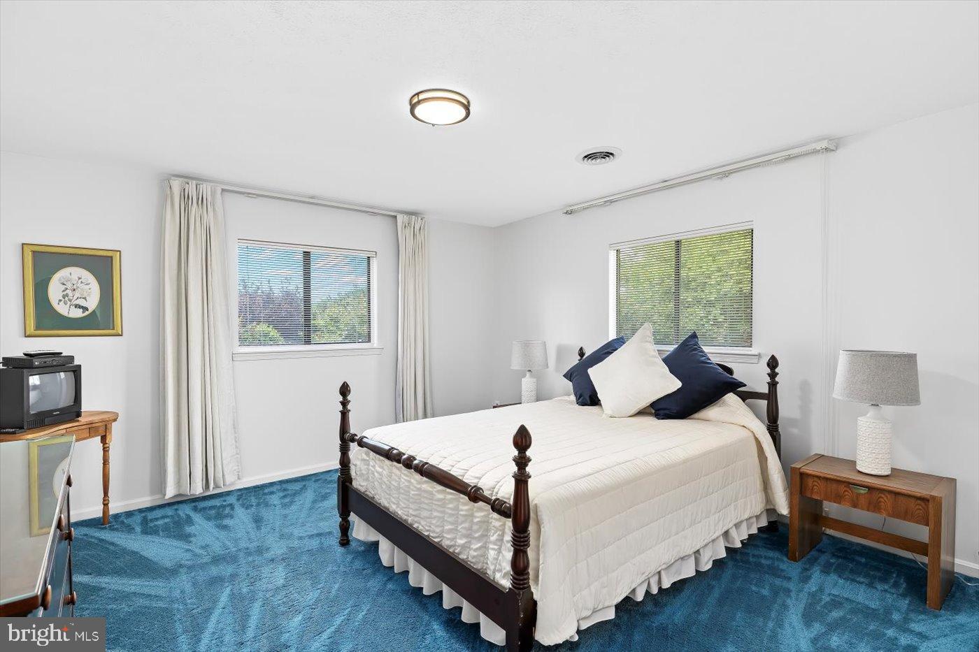 CABIN POINT / GLEBE HARBOR - Residential