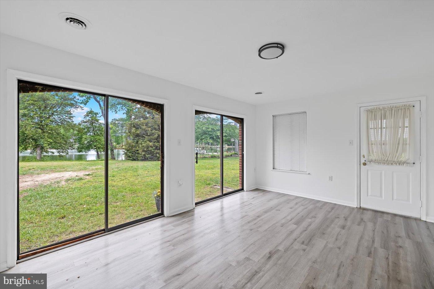 CABIN POINT / GLEBE HARBOR - Residential