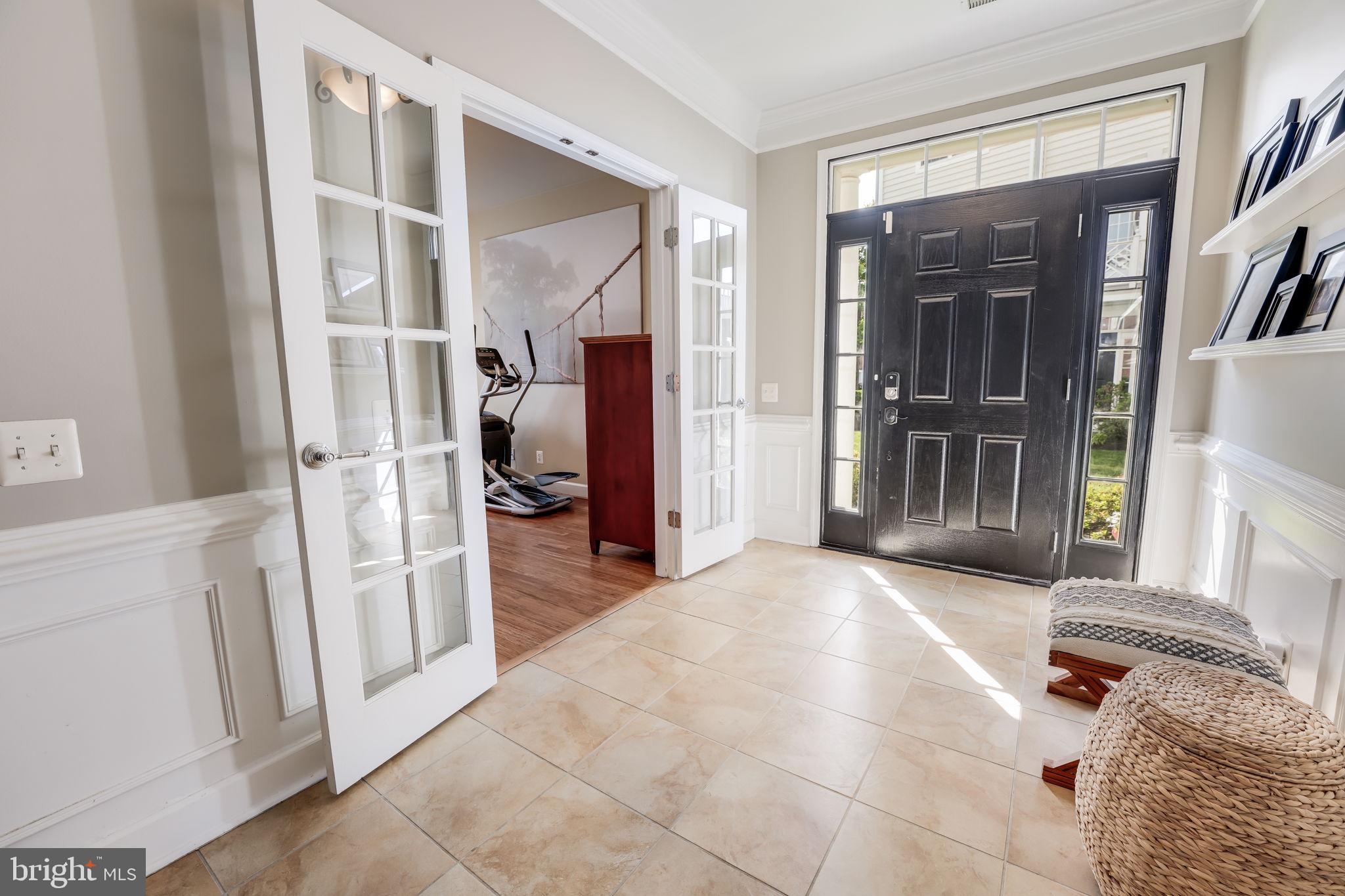 POTOMAC CLUB CONDOMINIUMS - Residential