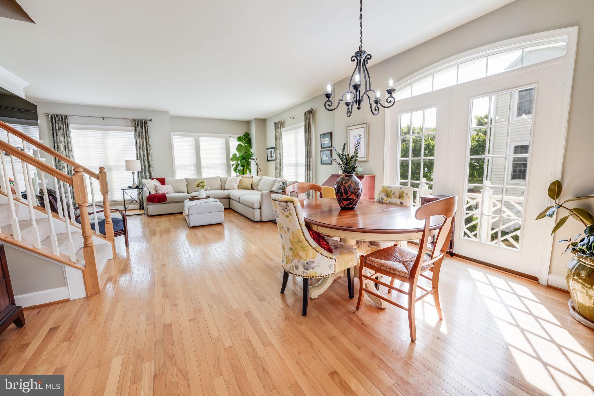 POTOMAC CLUB CONDOMINIUMS - Residential