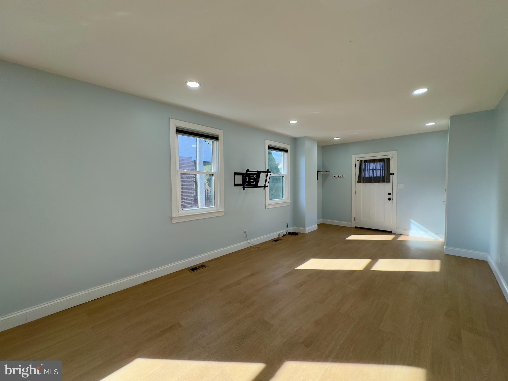 WOODLAWN - Residential Lease