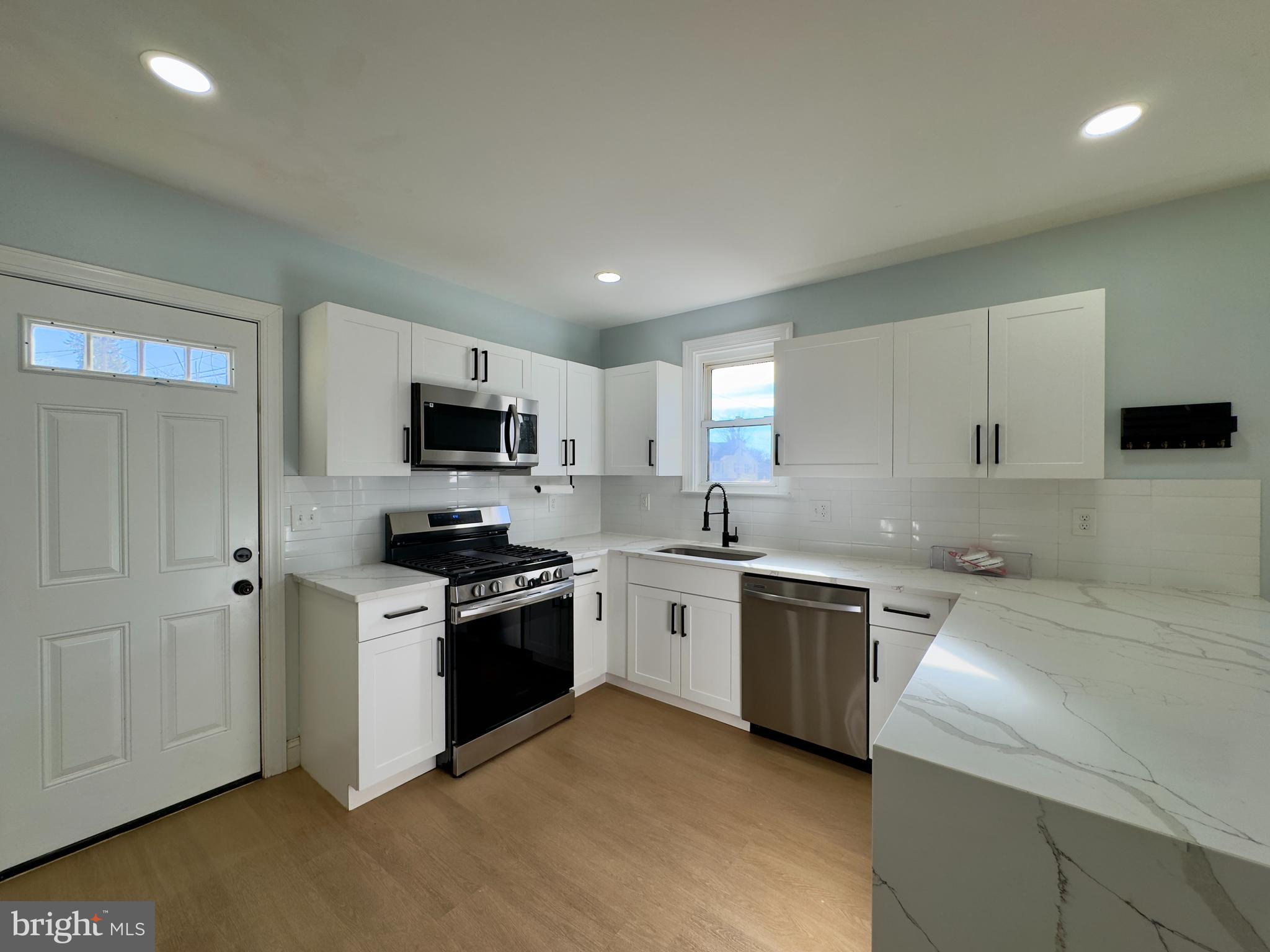 WOODLAWN - Residential Lease