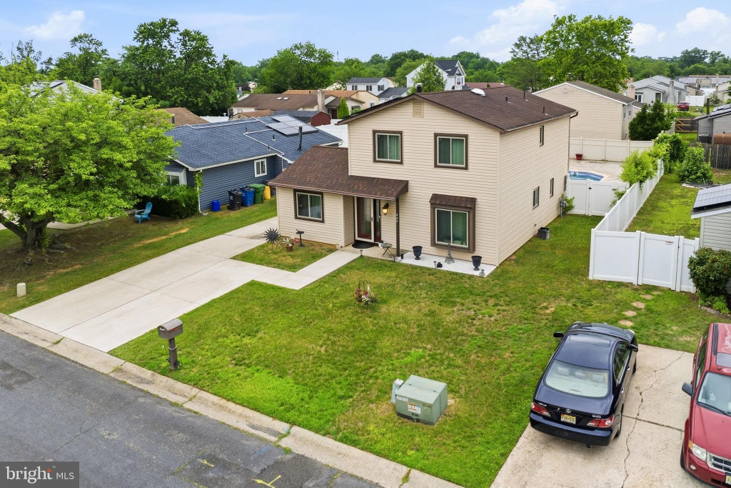 Photo of 234 E Hedgerow Drive, SWEDESBORO, NJ 08085 (MLS # NJGL2073958)