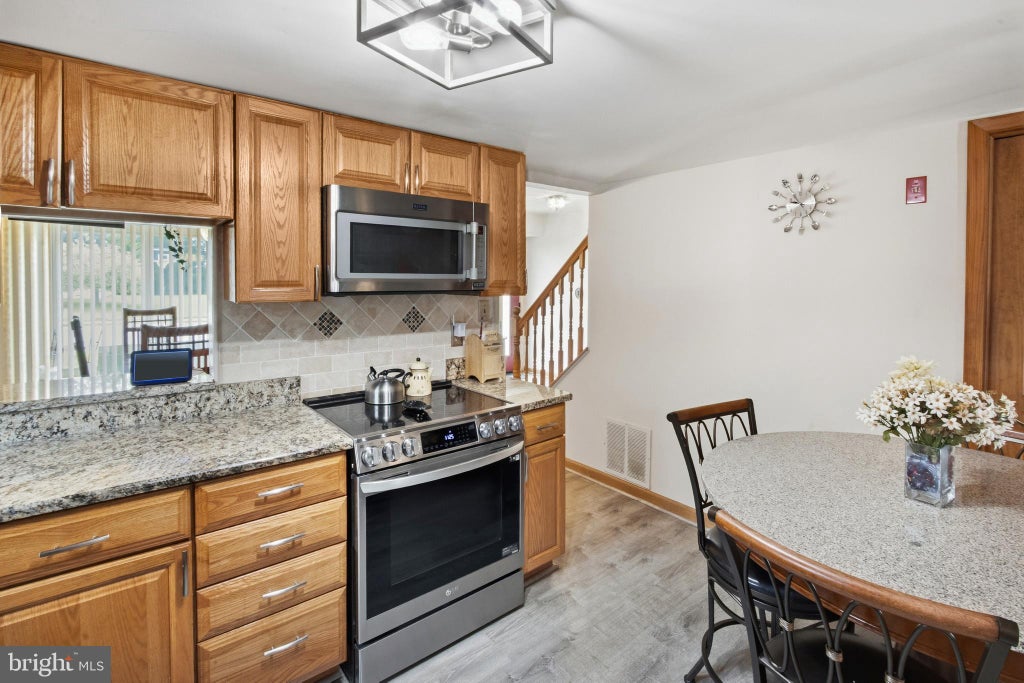 Photo of 234 E Hedgerow Drive, SWEDESBORO, NJ 08085 (MLS # NJGL2073958)