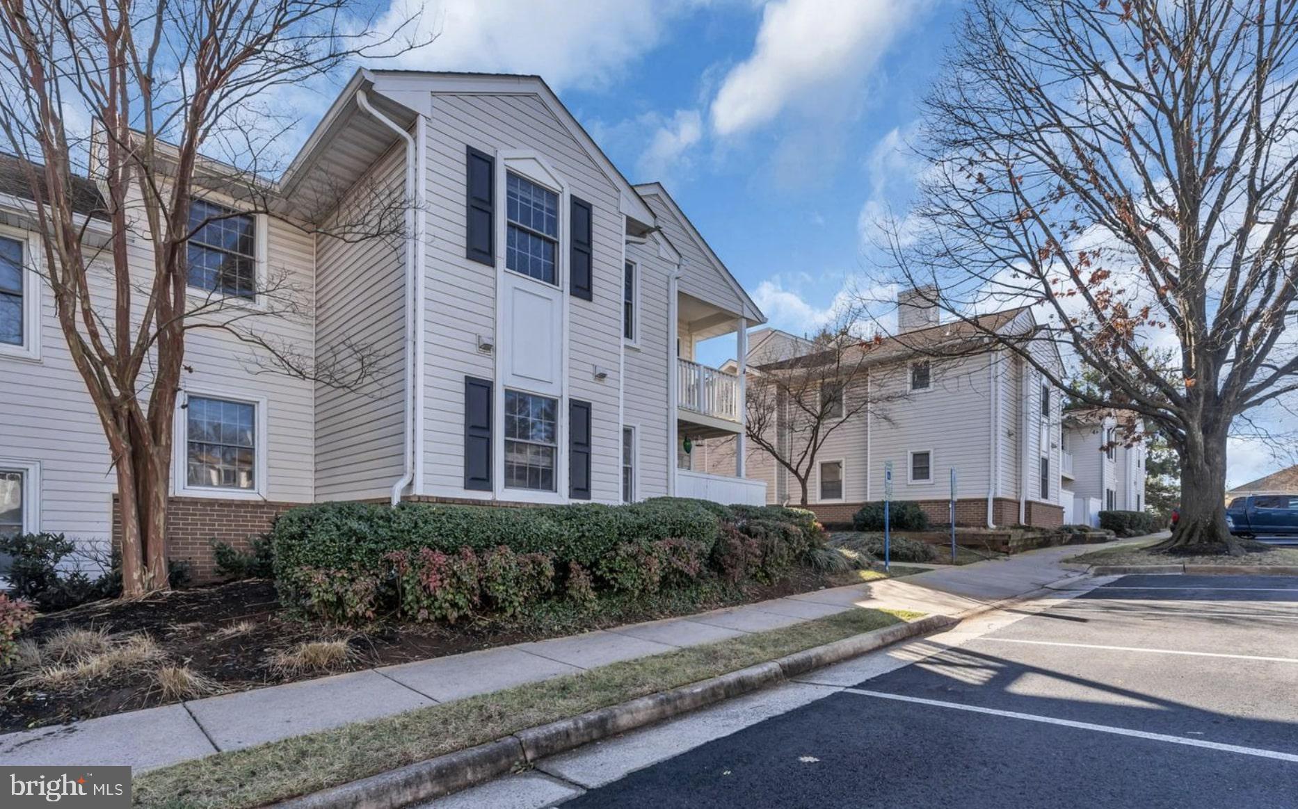 106 WESTWICK COURT 3