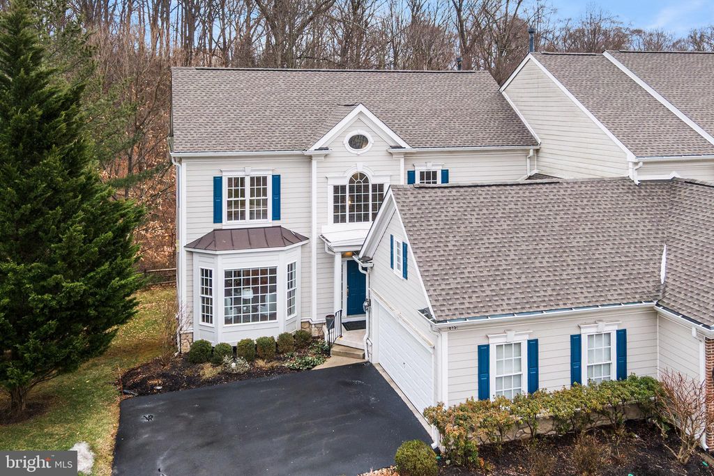Photo of 615 Wiltshire Lane, NEWTOWN SQUARE, PA 19073 (MLS # PADE2105640)