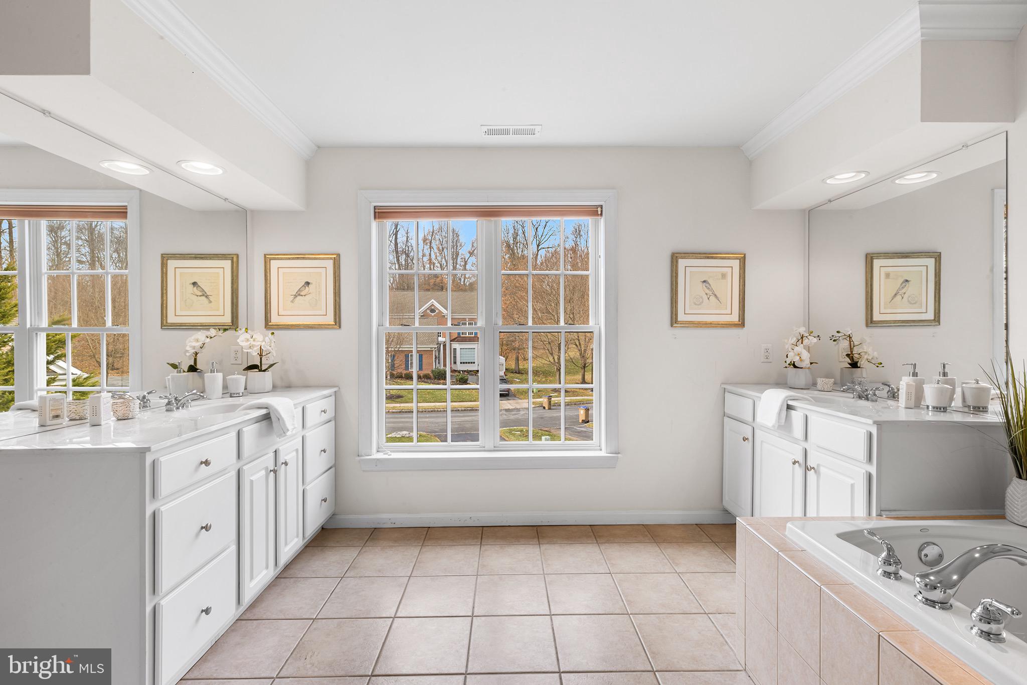 SPRINGTON POINTE WOODS - Residential