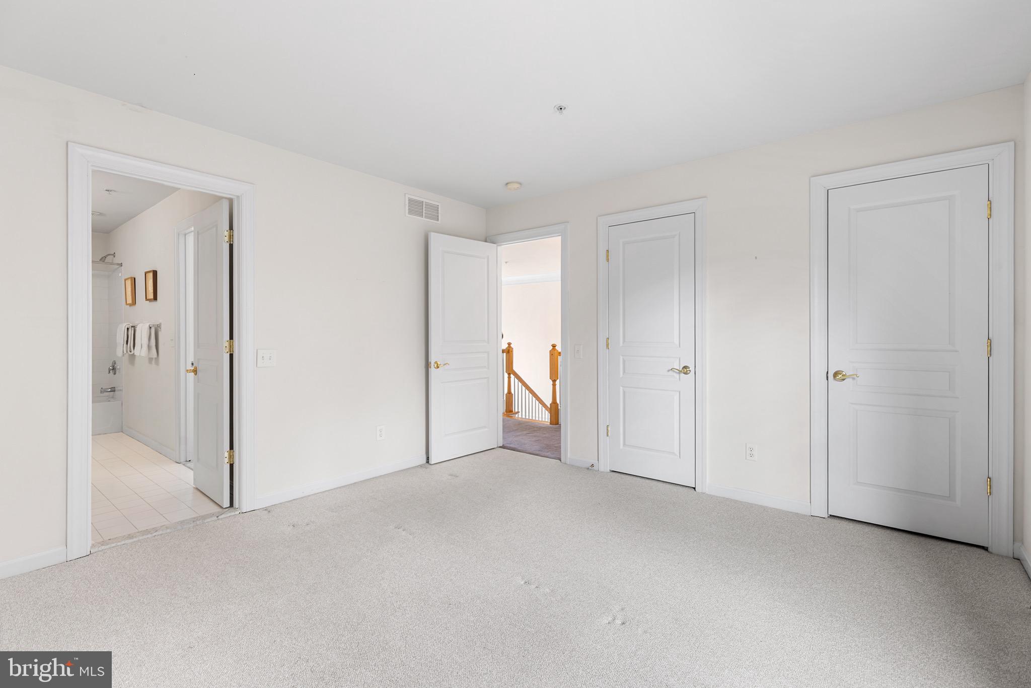 SPRINGTON POINTE WOODS - Residential