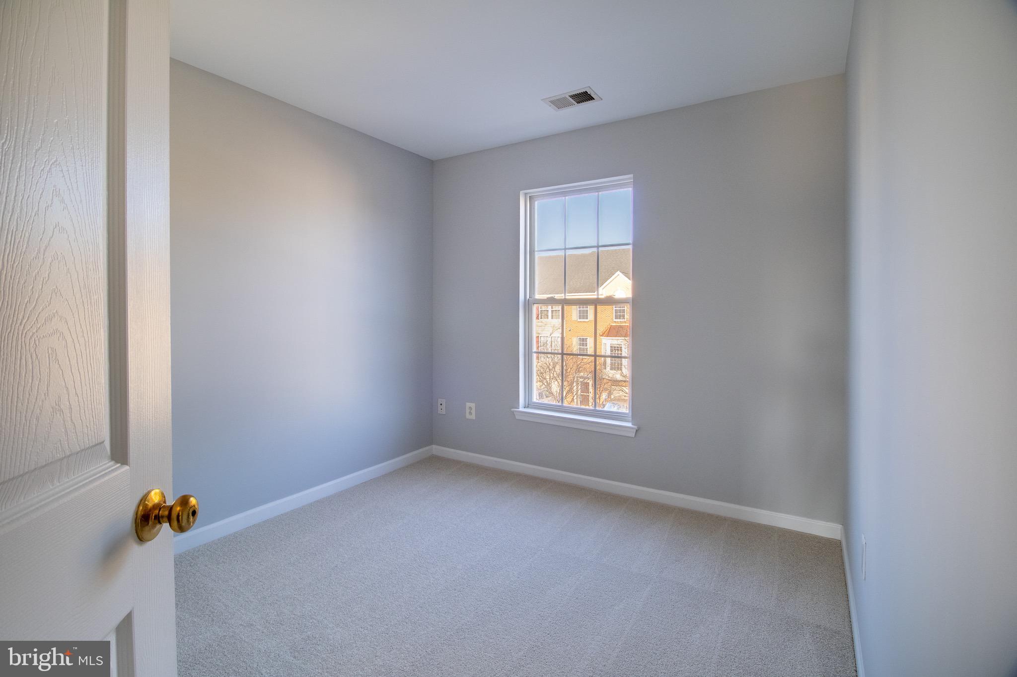 BROOKFIELD - Residential