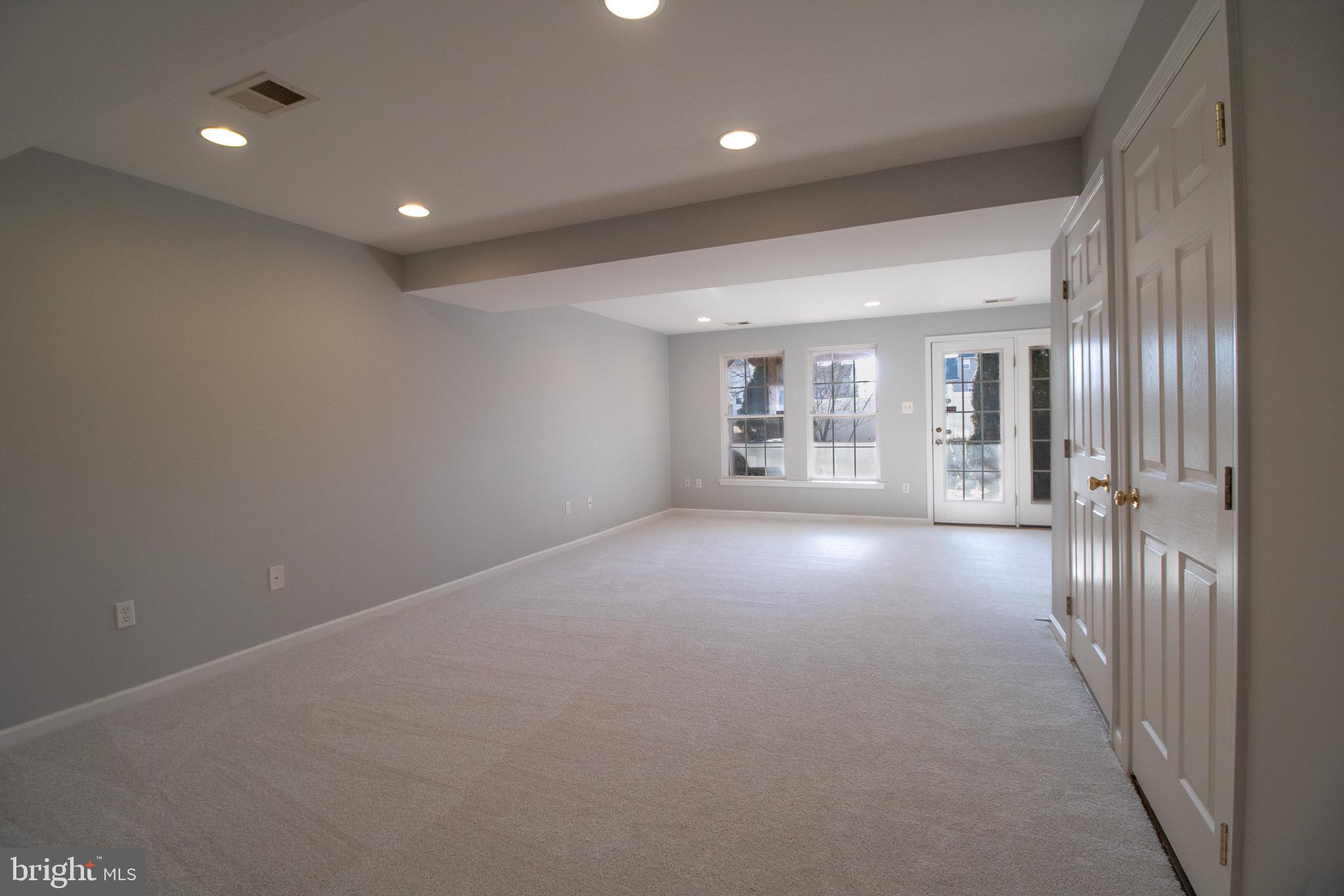 BROOKFIELD - Residential