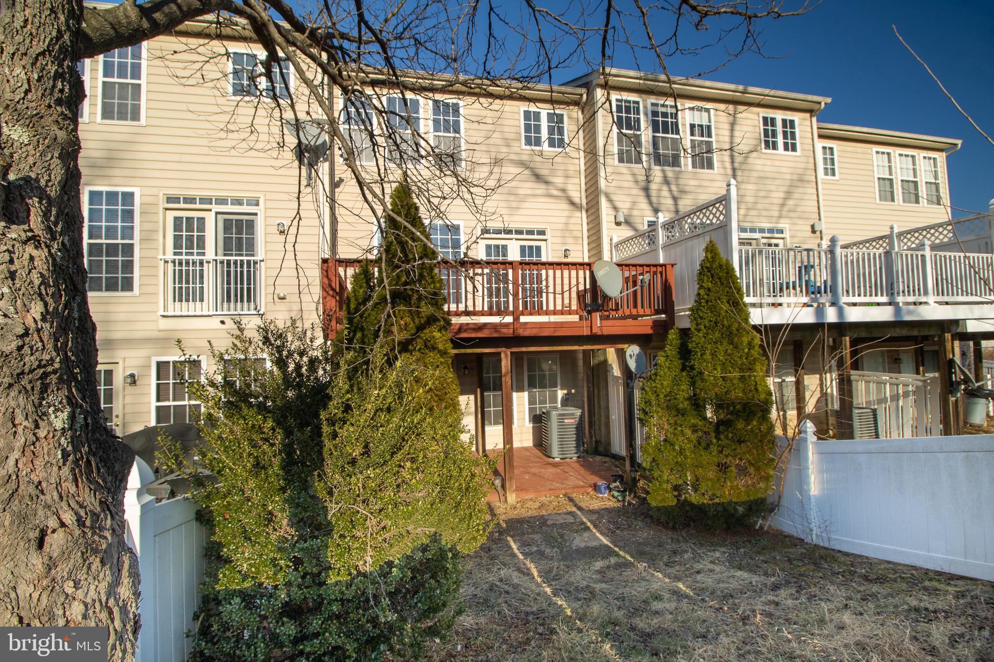 BROOKFIELD - Residential