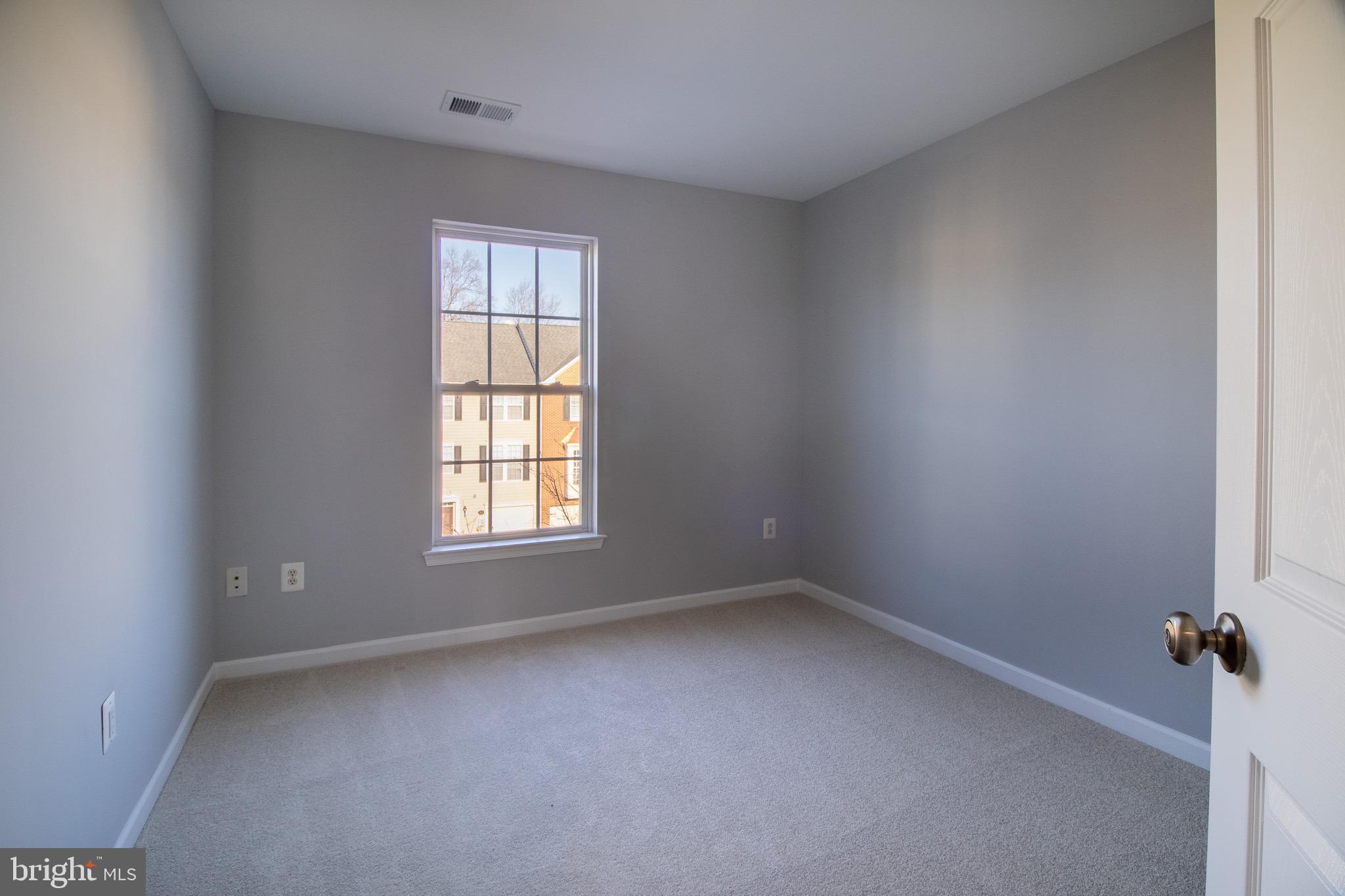 BROOKFIELD - Residential