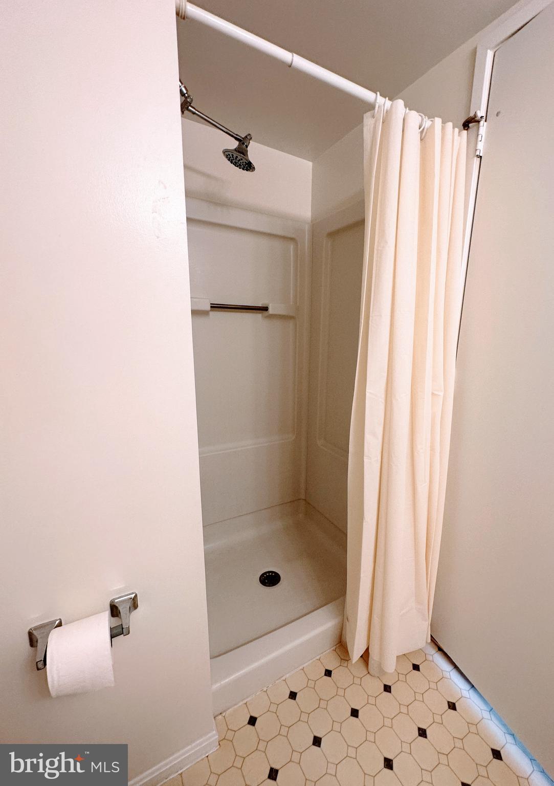 LEISURE WORLD - Residential