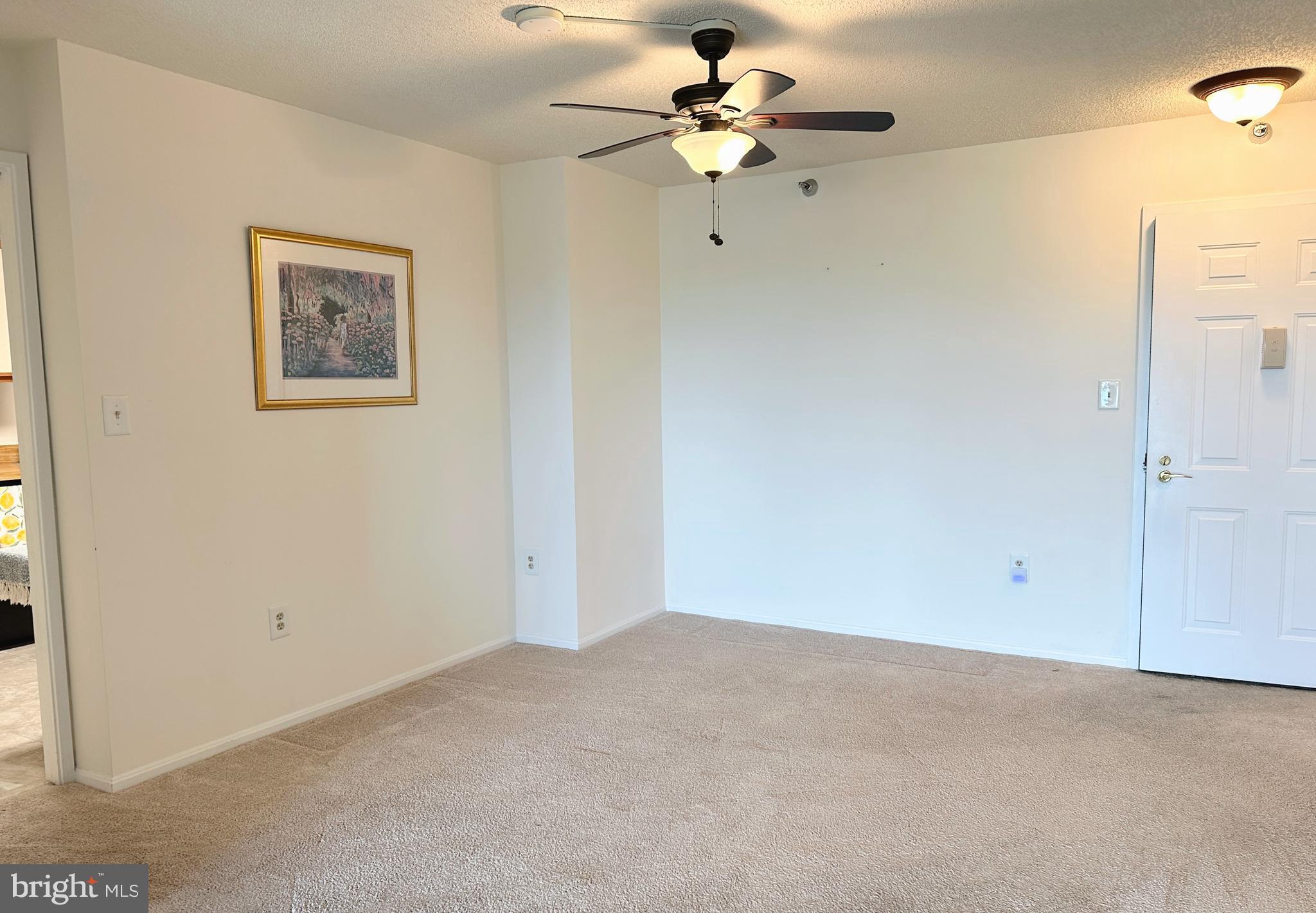 LEISURE WORLD - Residential