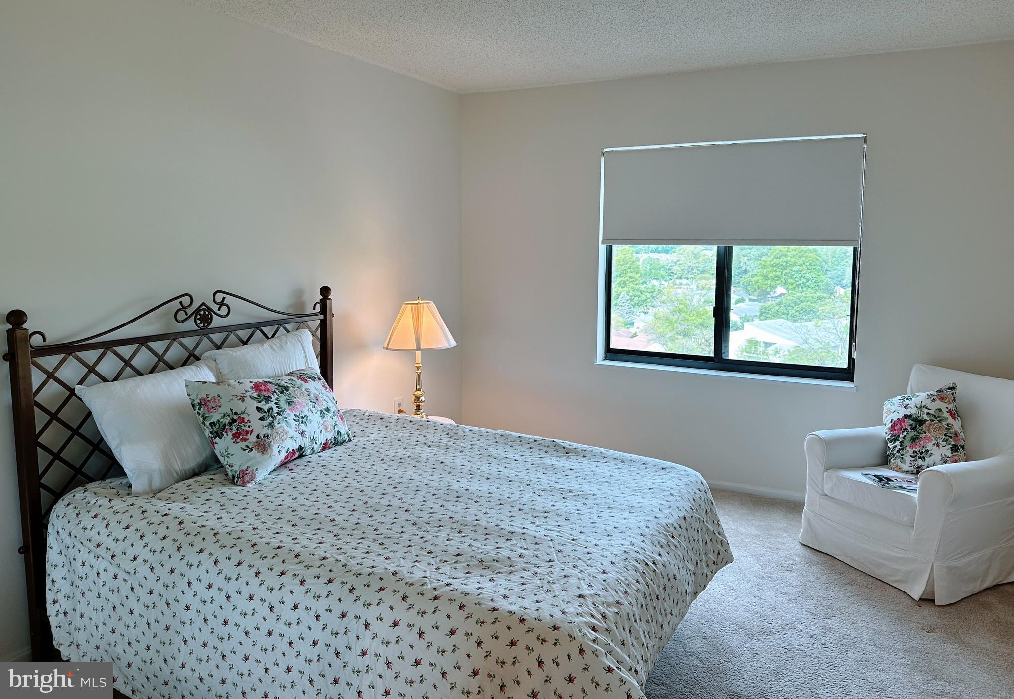 LEISURE WORLD - Residential