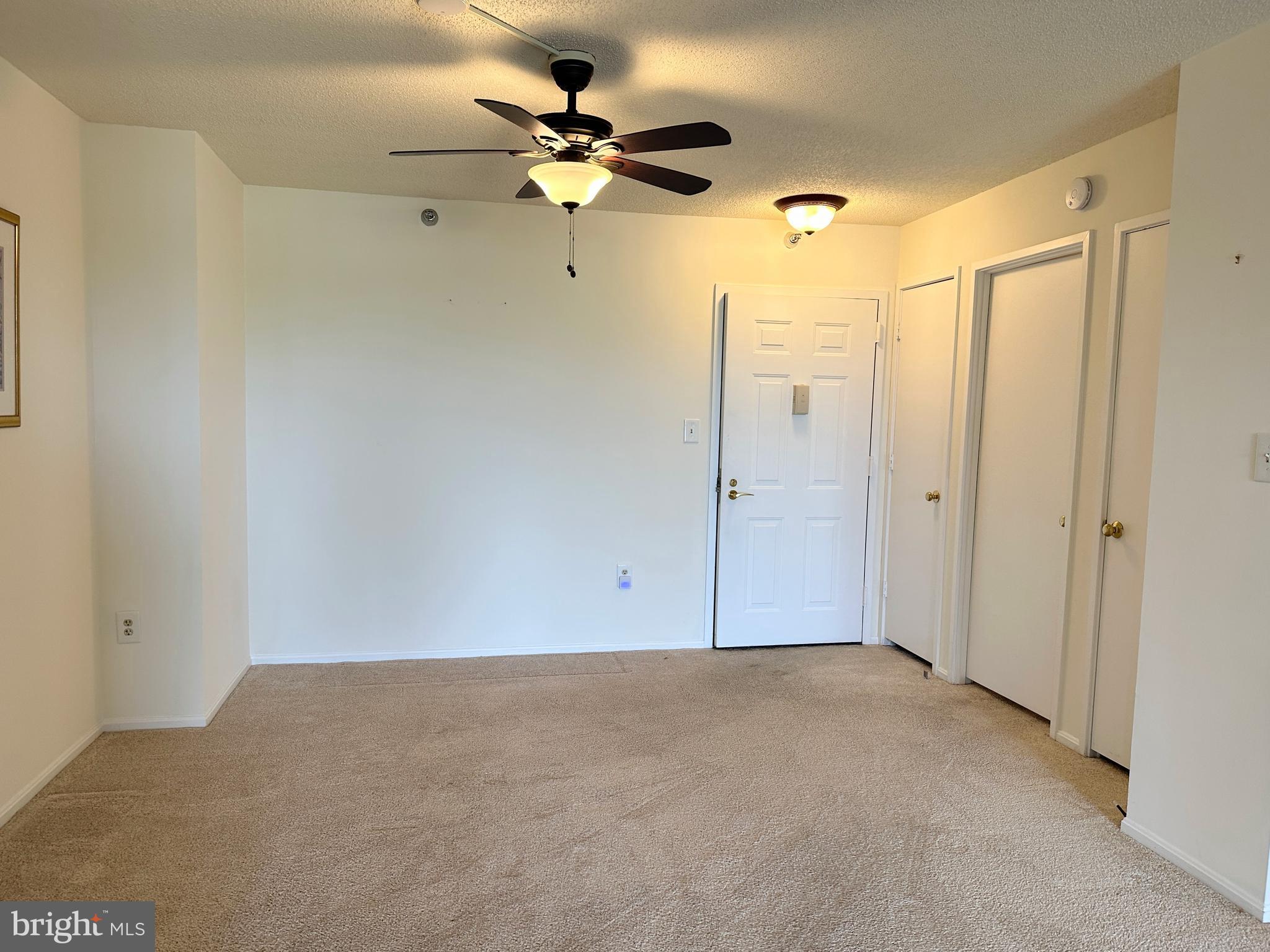 LEISURE WORLD - Residential