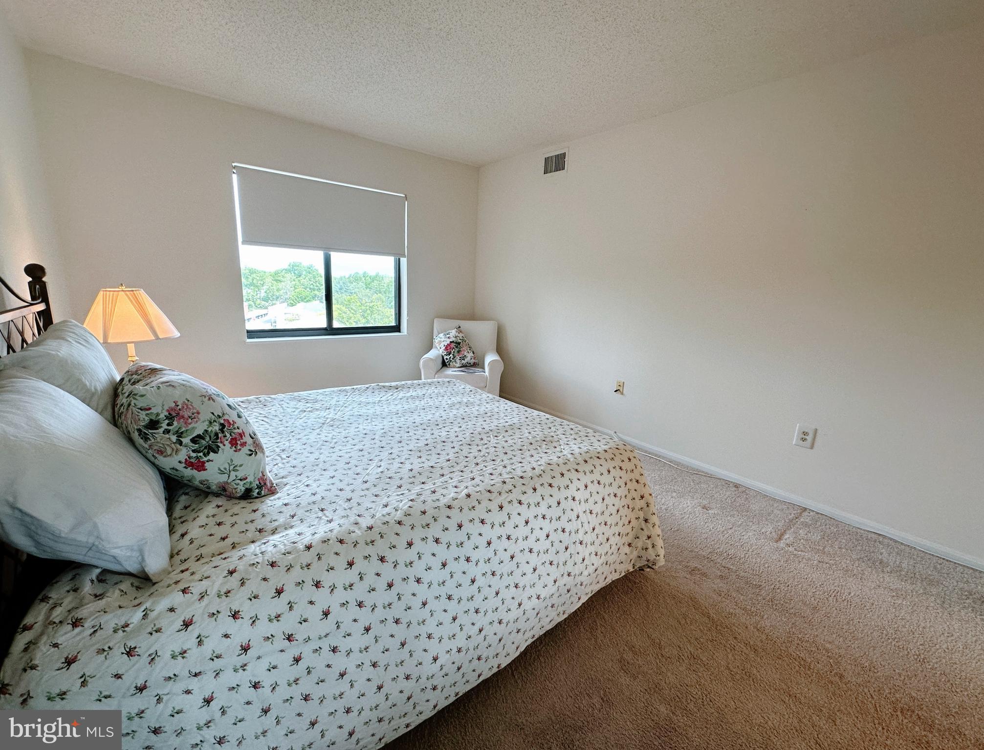 LEISURE WORLD - Residential