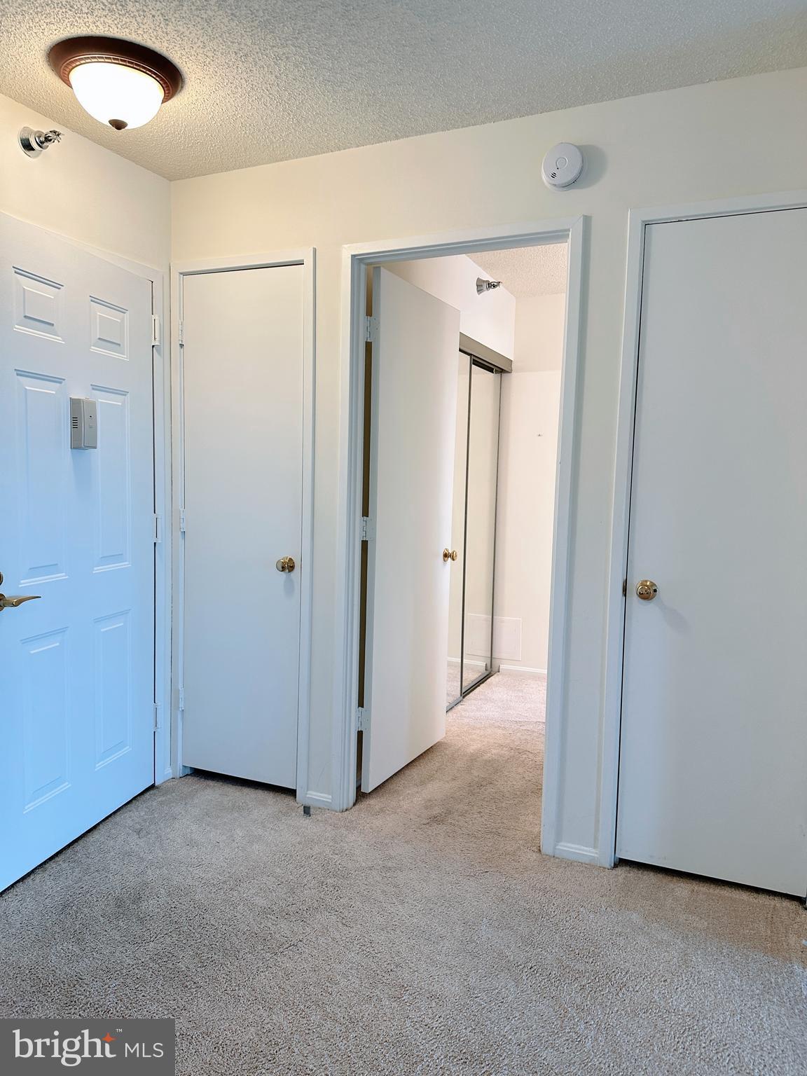 LEISURE WORLD - Residential