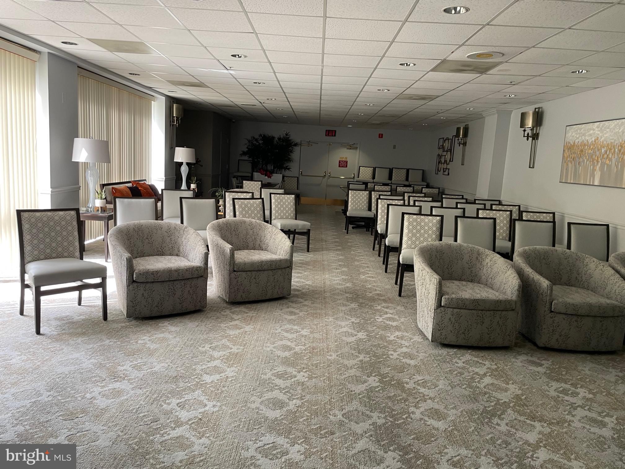 LEISURE WORLD - Residential