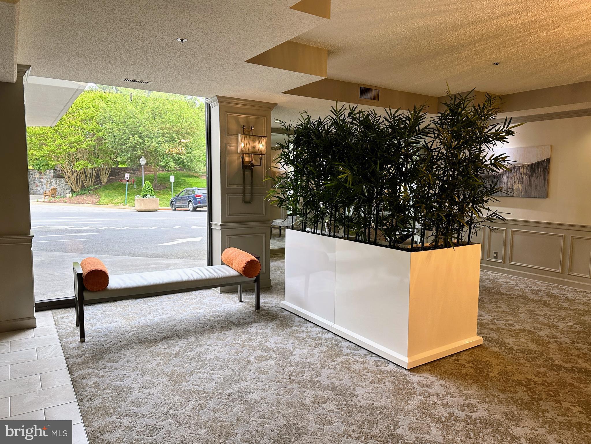 LEISURE WORLD - Residential