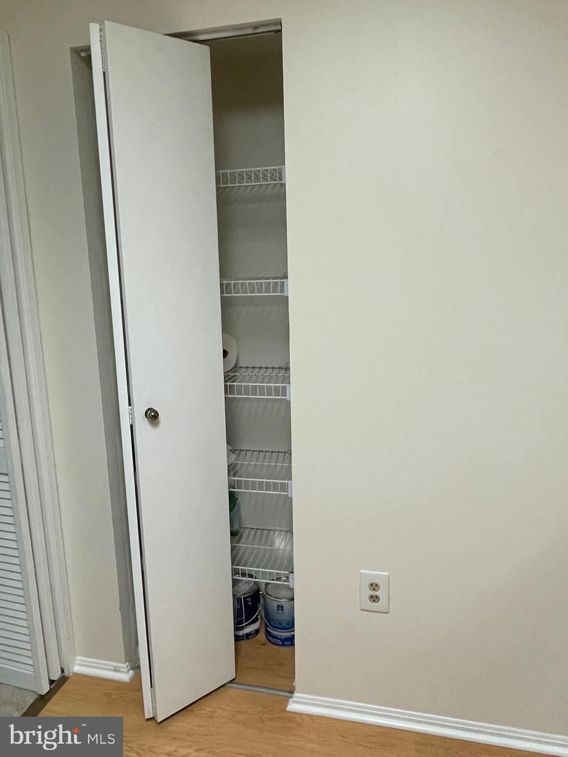 LEISURE WORLD - Residential