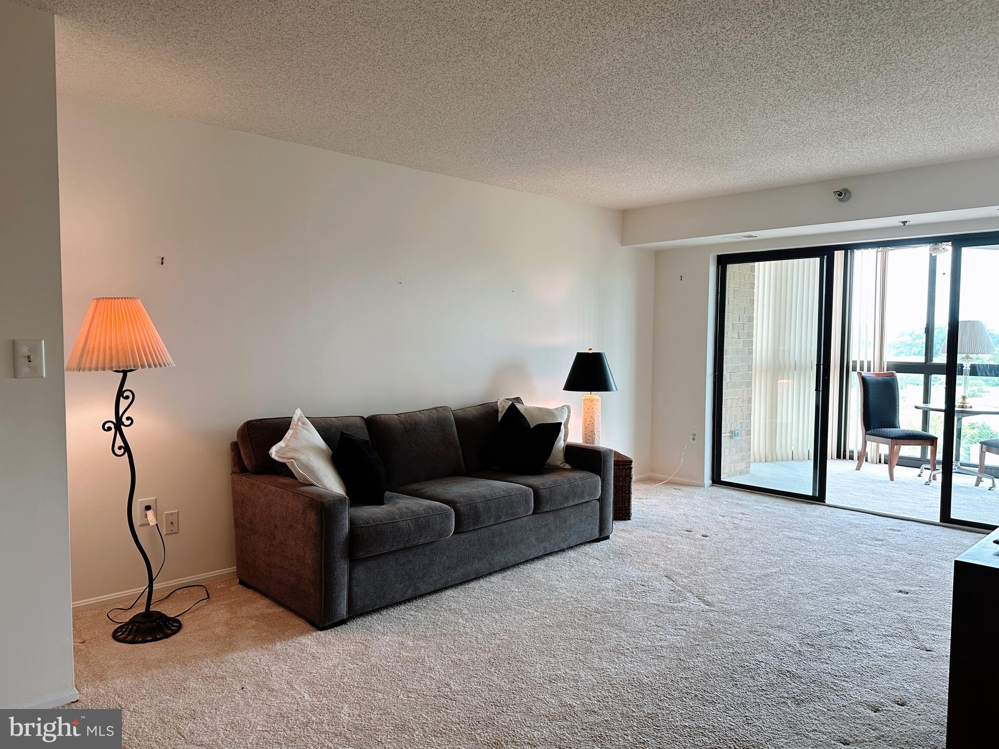 LEISURE WORLD - Residential