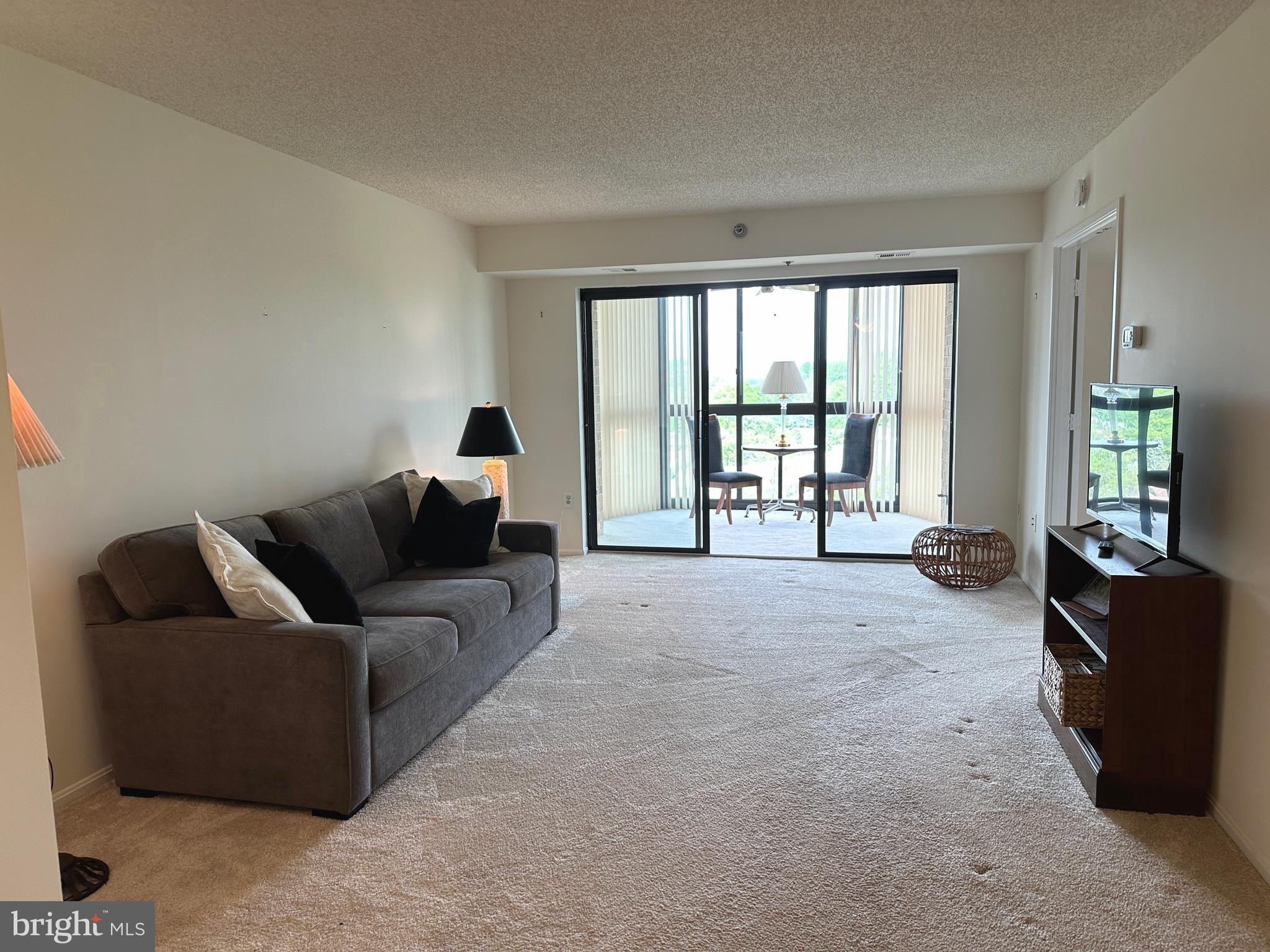 LEISURE WORLD - Residential