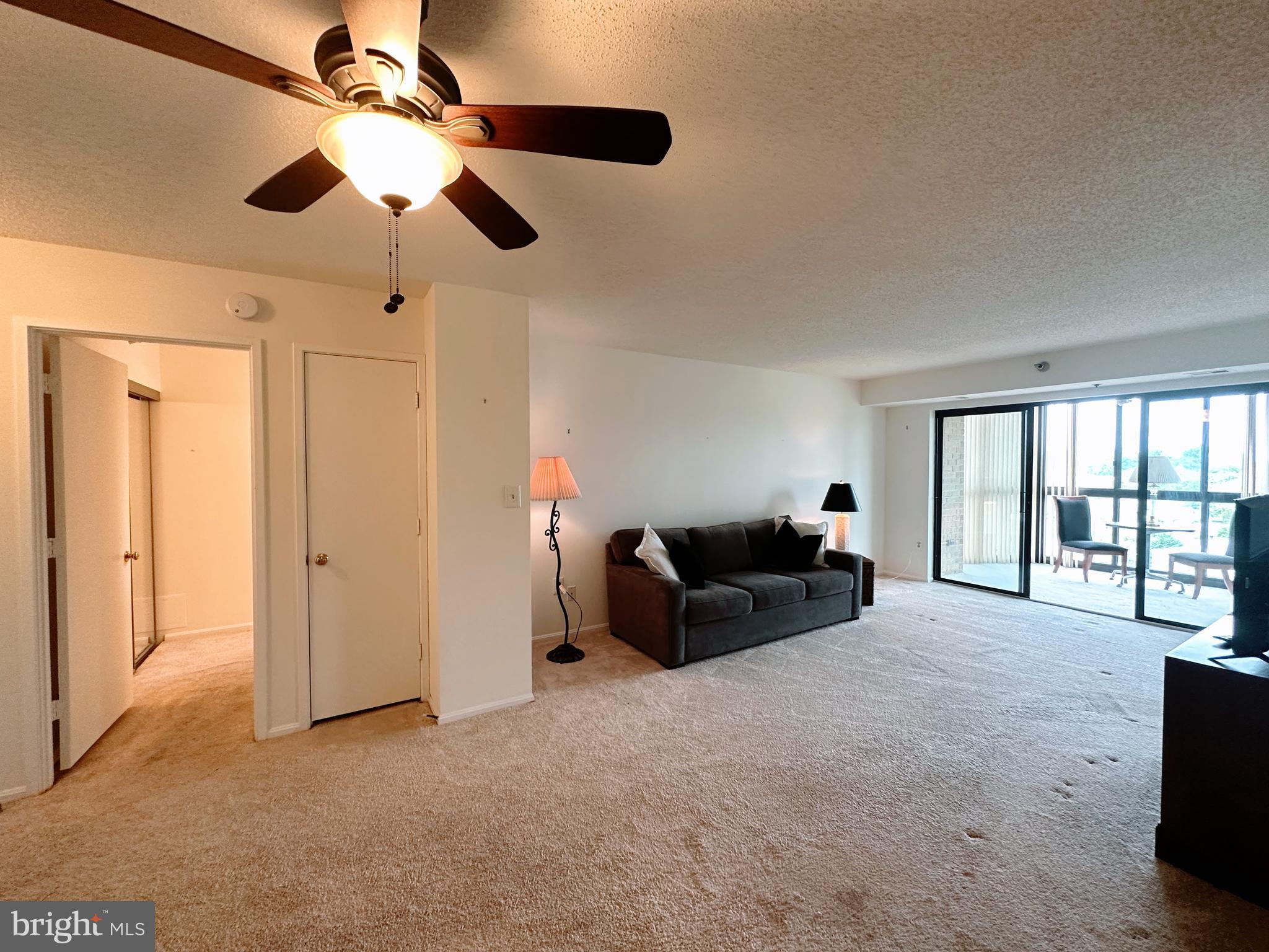 LEISURE WORLD - Residential