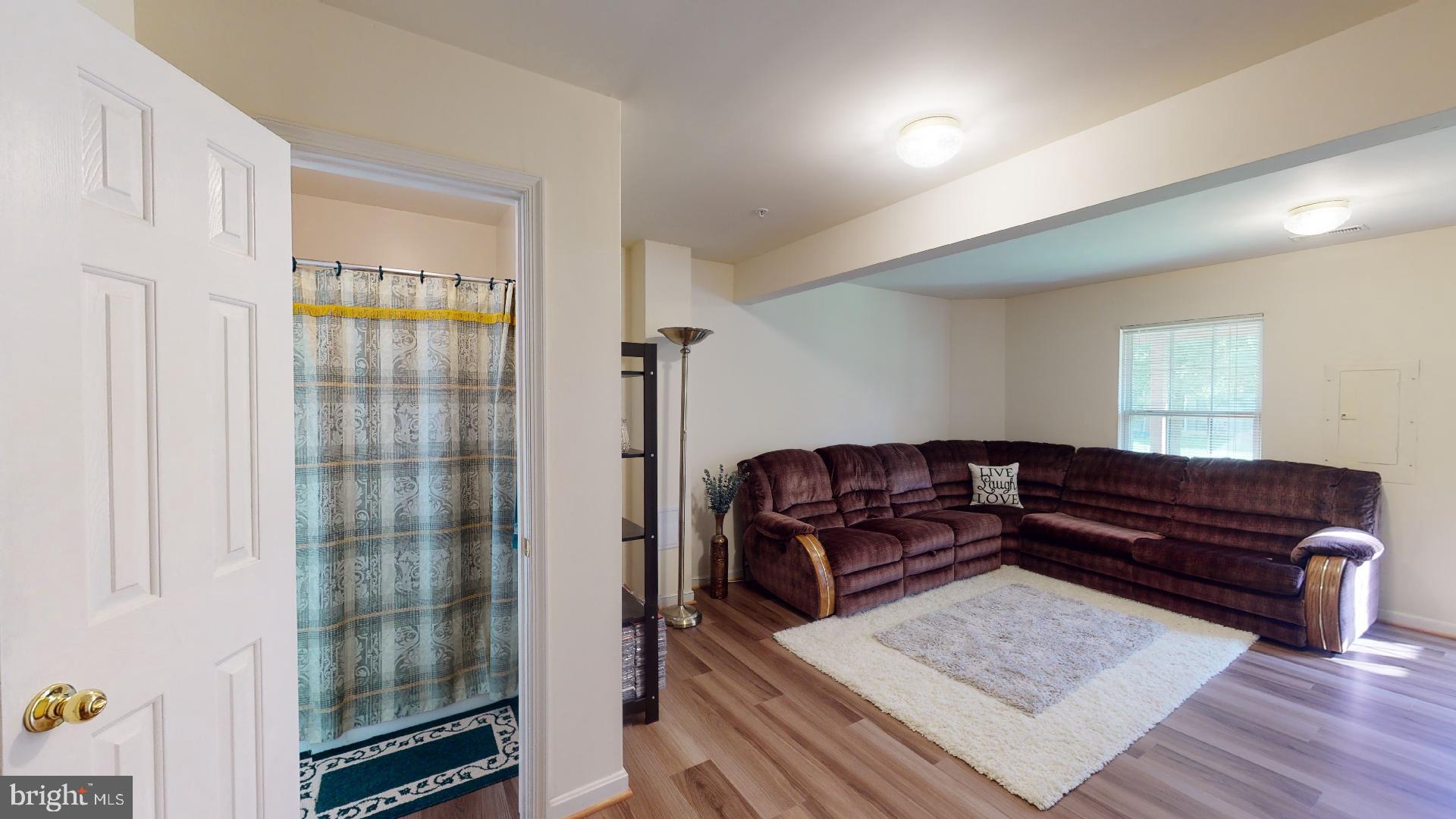 COLONY SQUARE- RSB PT PA - Residential