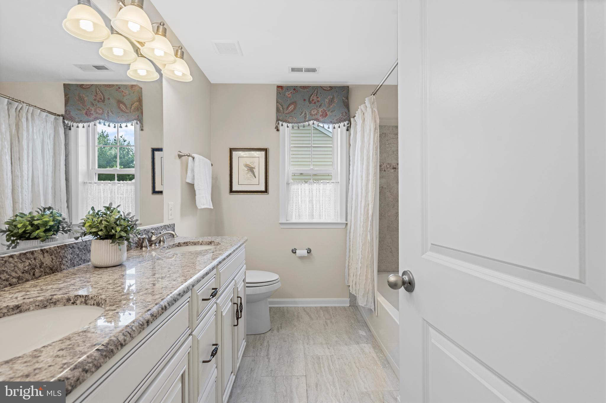 GOLF CLUB ESTATES - Residential