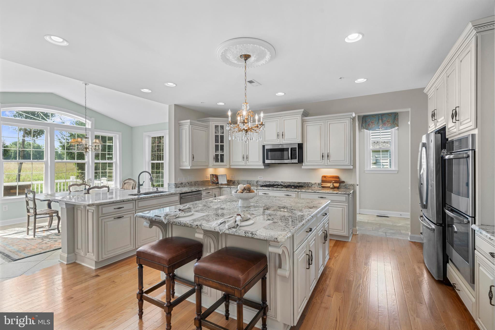 GOLF CLUB ESTATES - Residential