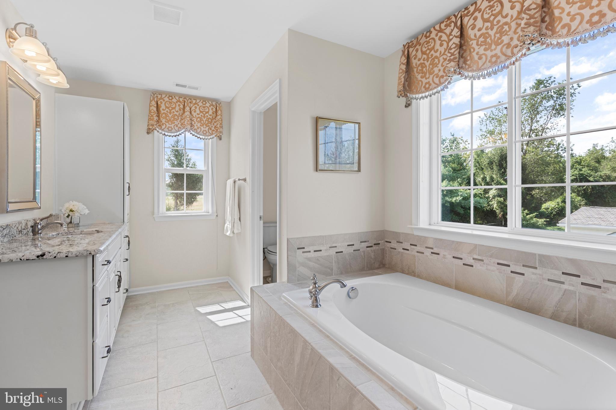 GOLF CLUB ESTATES - Residential