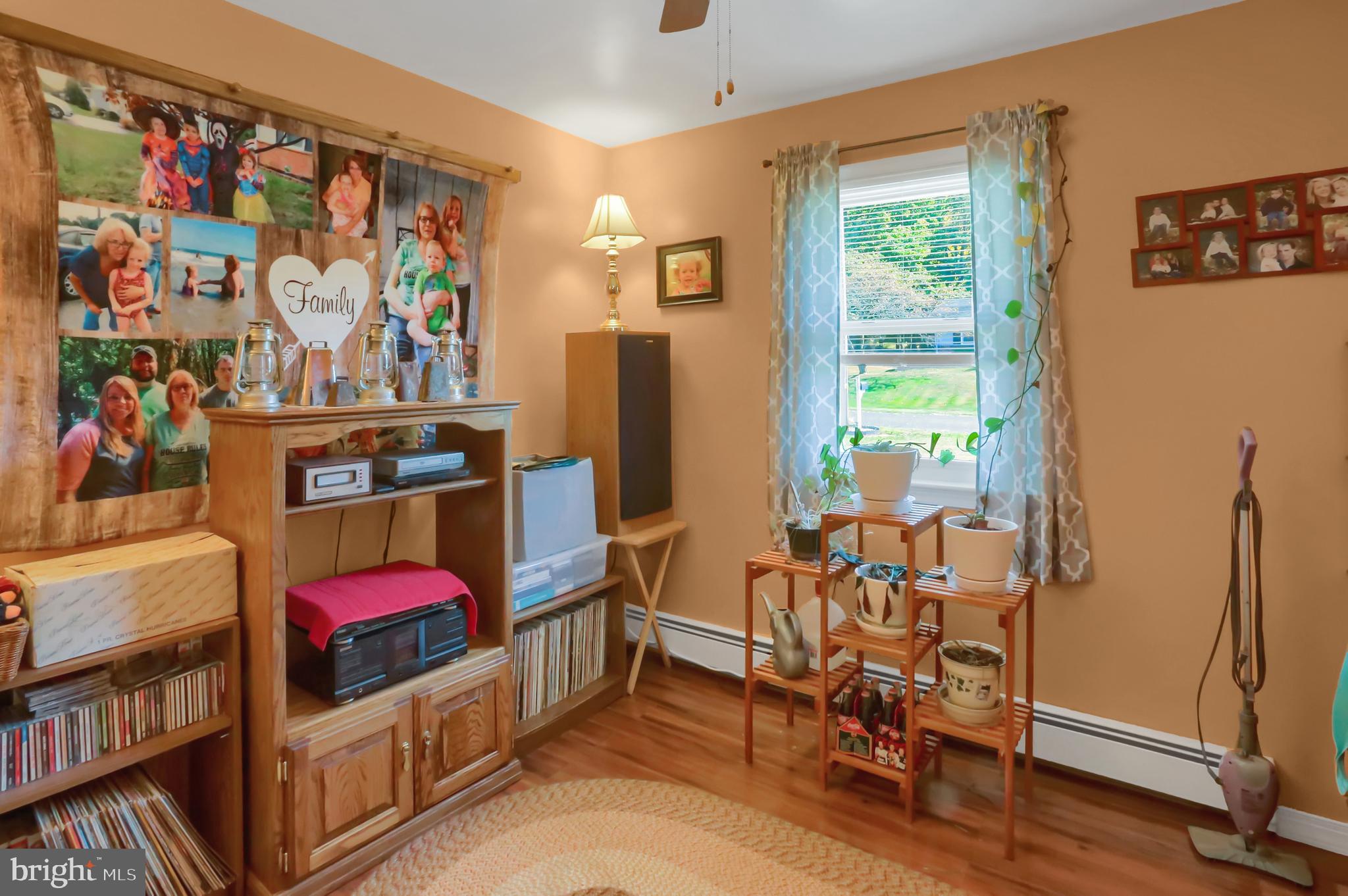 MOUNTAIN VIEW TERRACE - Residential