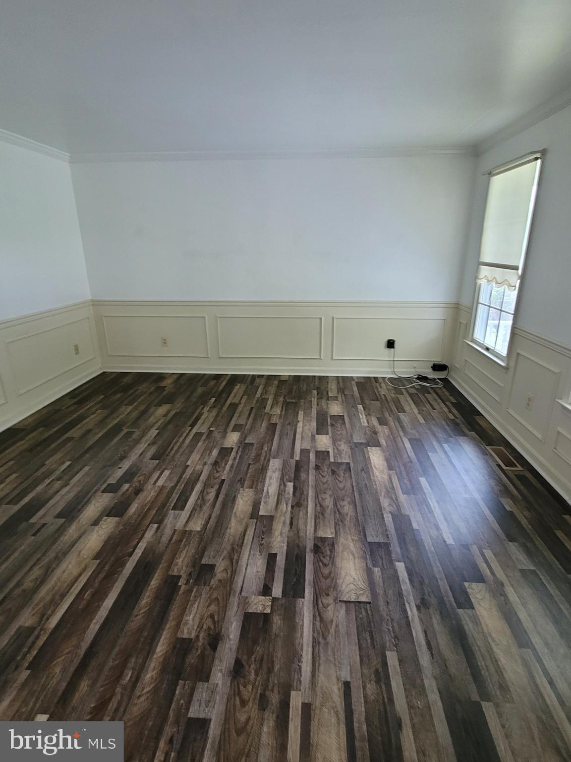 BERRY HILL MANOR - Residential Lease